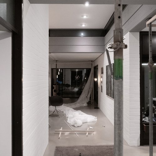 The hallway in a Vila with a view into the living area.